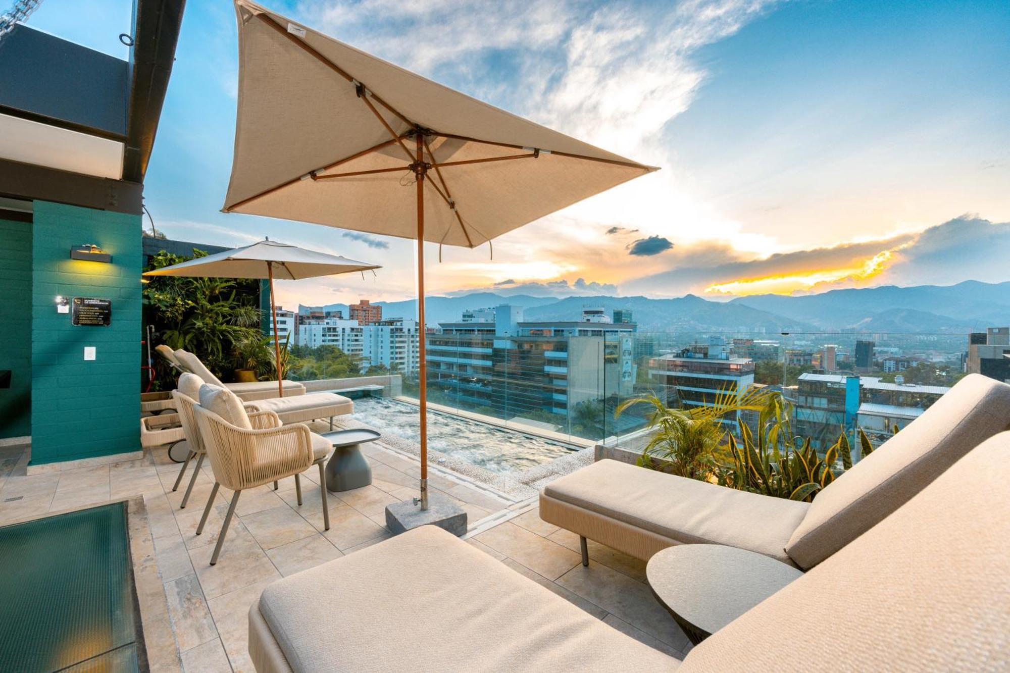 Celestino Boutique Hotel & Spa 메딜린 외부 사진